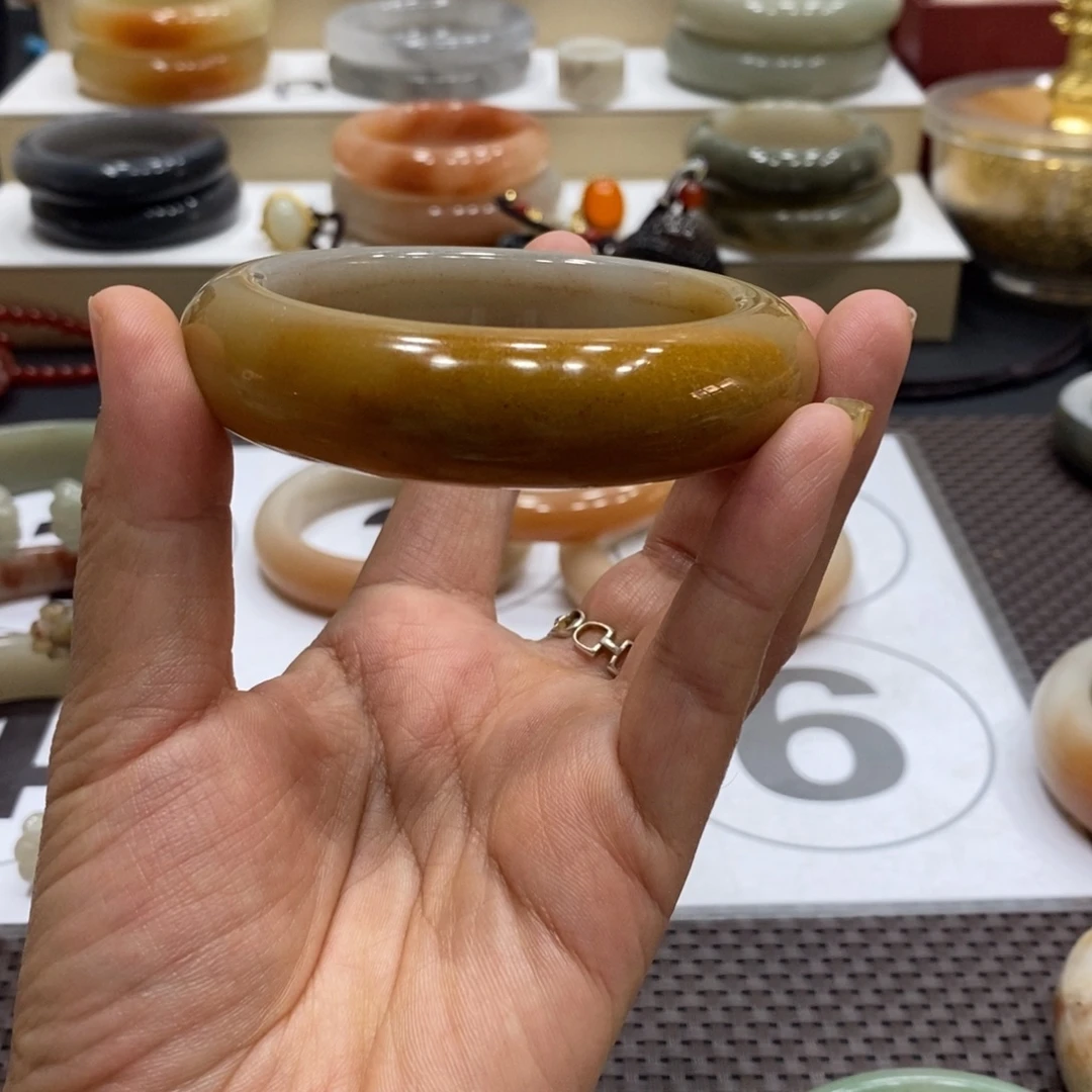 夢***影石英质玉未镶嵌手镯