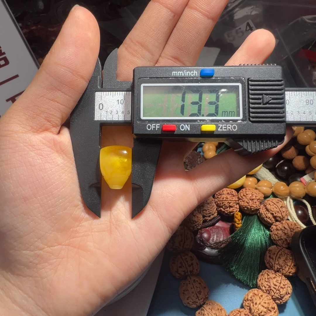 蜜蜡未镶嵌裸石好的