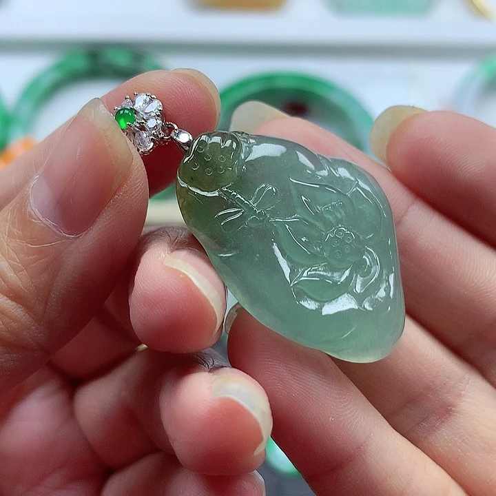 颈饰银S925镶嵌翡翠翡翠