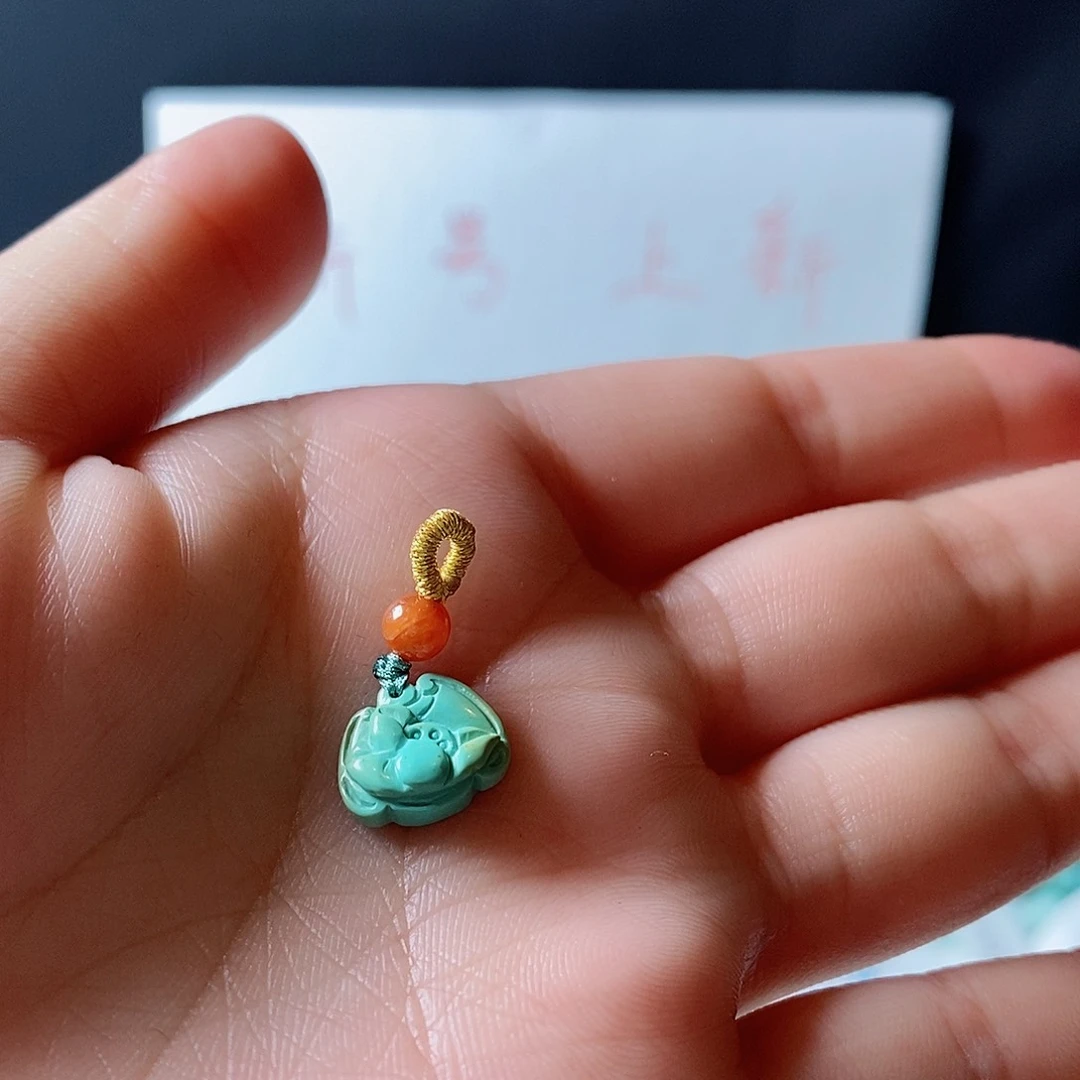 绿松石颈饰未镶嵌