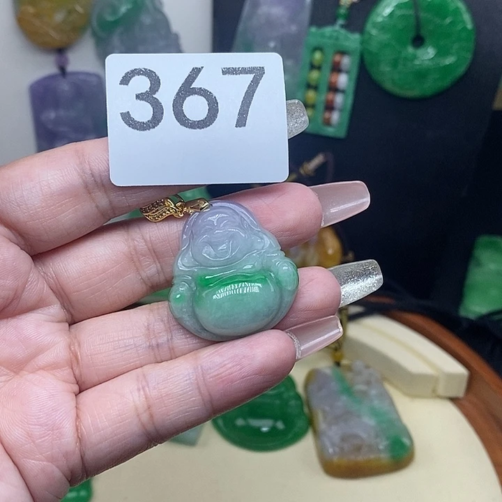 翡翠未镶嵌吊坠(赠链)