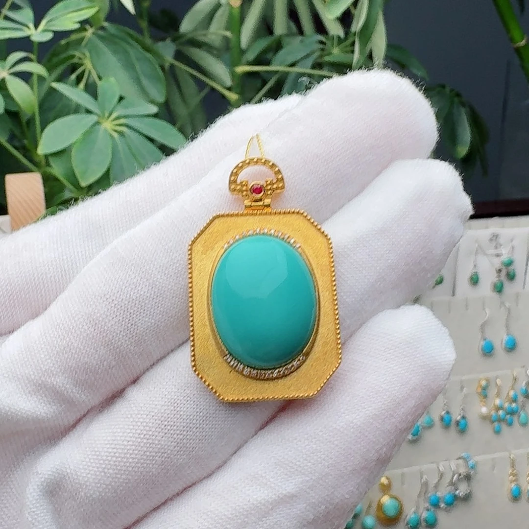 糖***糖绿松石18K金镶嵌颈饰原矿绿松石吊坠