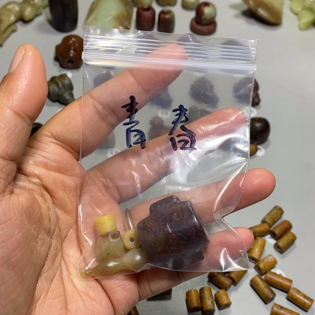 岫岩河磨玉（透闪石质玉）未镶嵌颈饰流****2