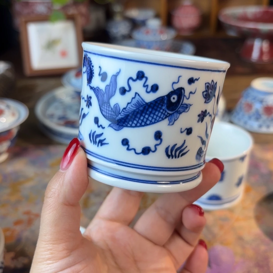 瓷青花手绘鱼藻容天杯