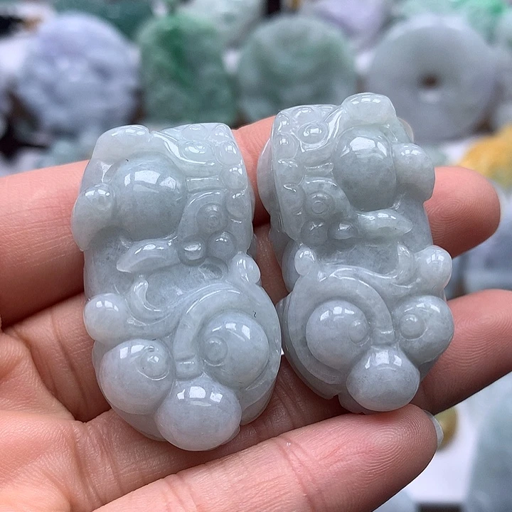 翡翠未镶嵌颈饰貔貅一对福利