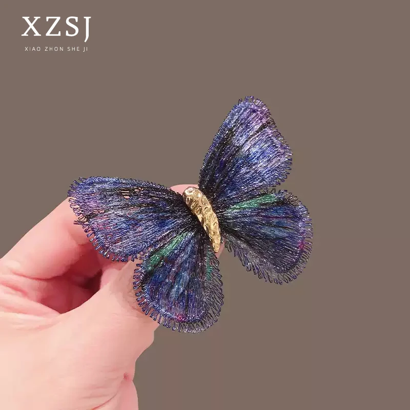 锌合金布艺胸针 渐变蓝紫刺绣蝴蝶胸针女高档别针新中式汉服配饰