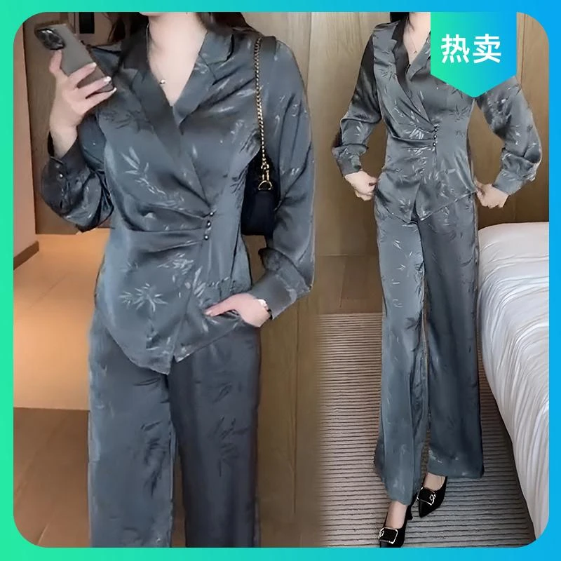 网红爆款新中式时尚套装女2026春秋季新款气质显瘦长袖长裤两件套