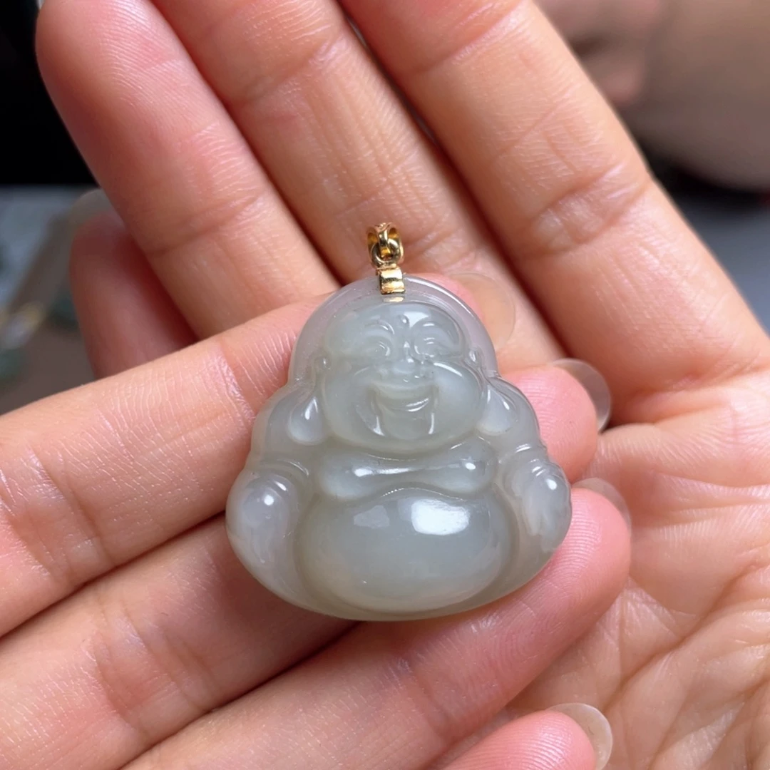 颈饰18K金镶嵌和田玉
