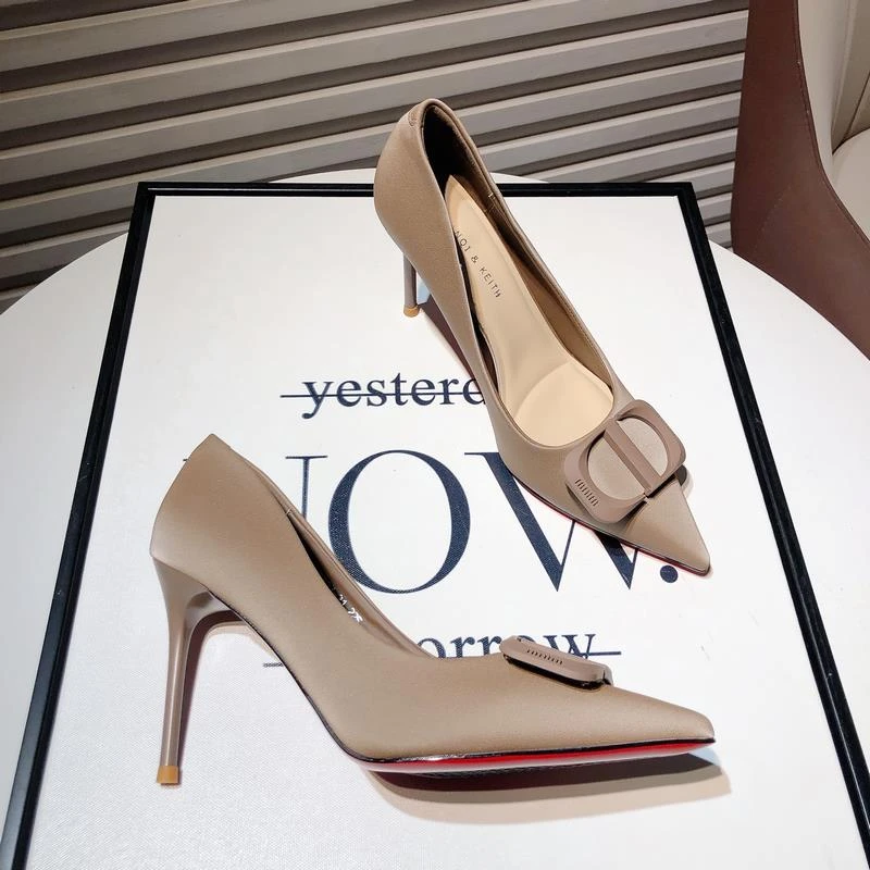 绝美气质高跟鞋女2025新款性感细跟尖头方扣冰丝面浅口单鞋职业鞋