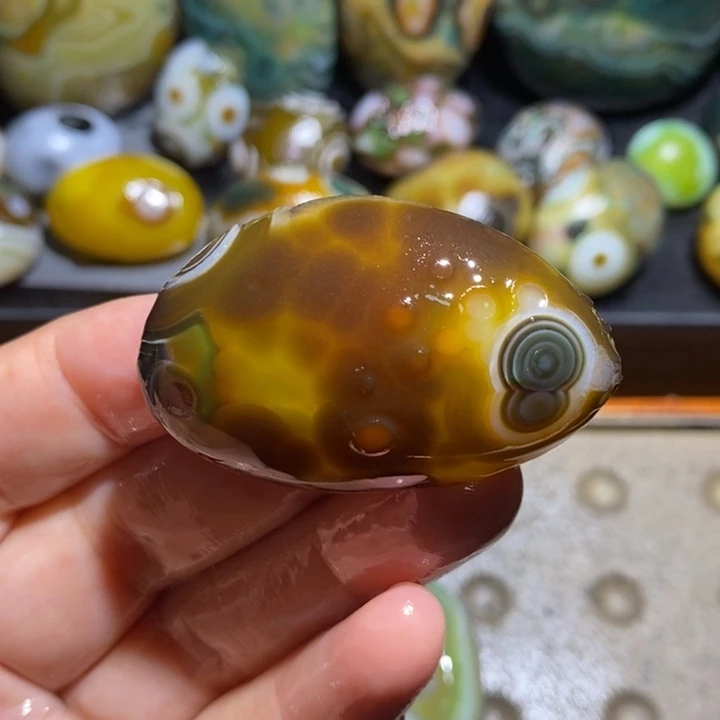 未镶嵌玛瑙/玉髓珠宝半成品136