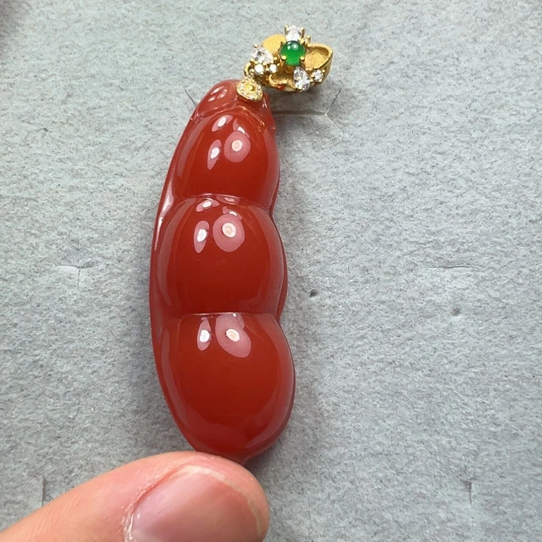 南红玛瑙吊坠18K金镶嵌