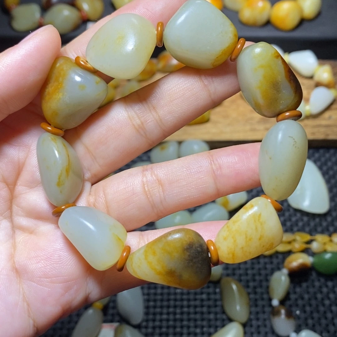 和田玉未镶嵌手链