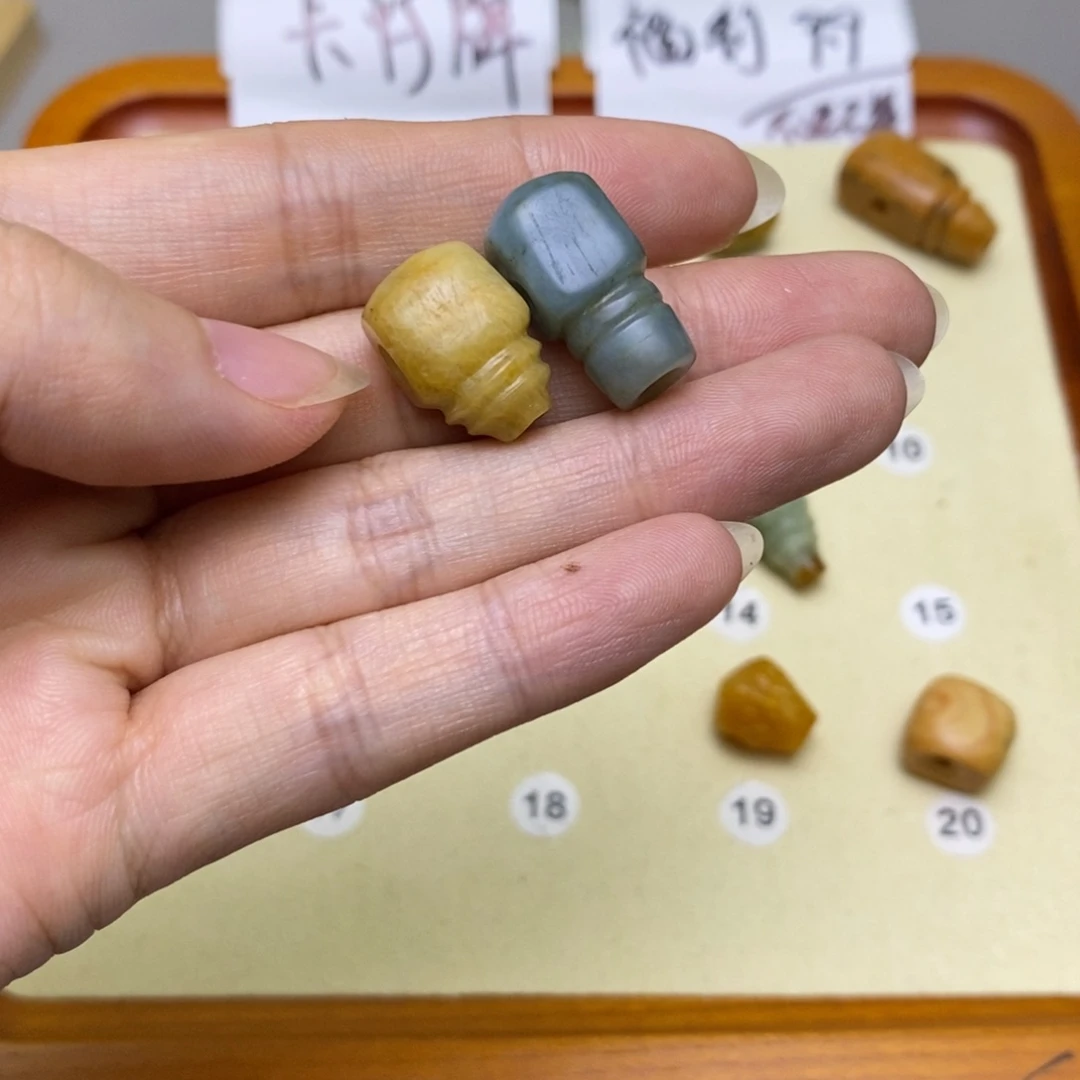 m***o蛇纹石玉未镶嵌配饰