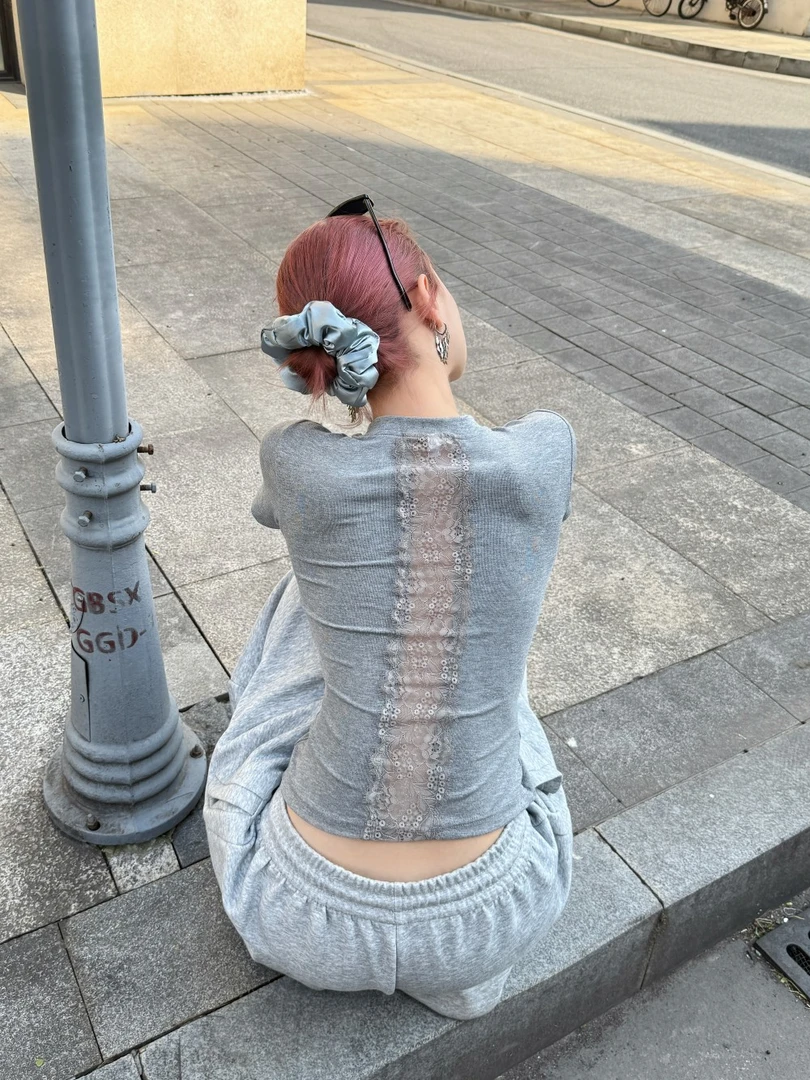 poppaea纯欲灰色后背蕾丝设计感短袖T恤女夏季别致独特修身上衣