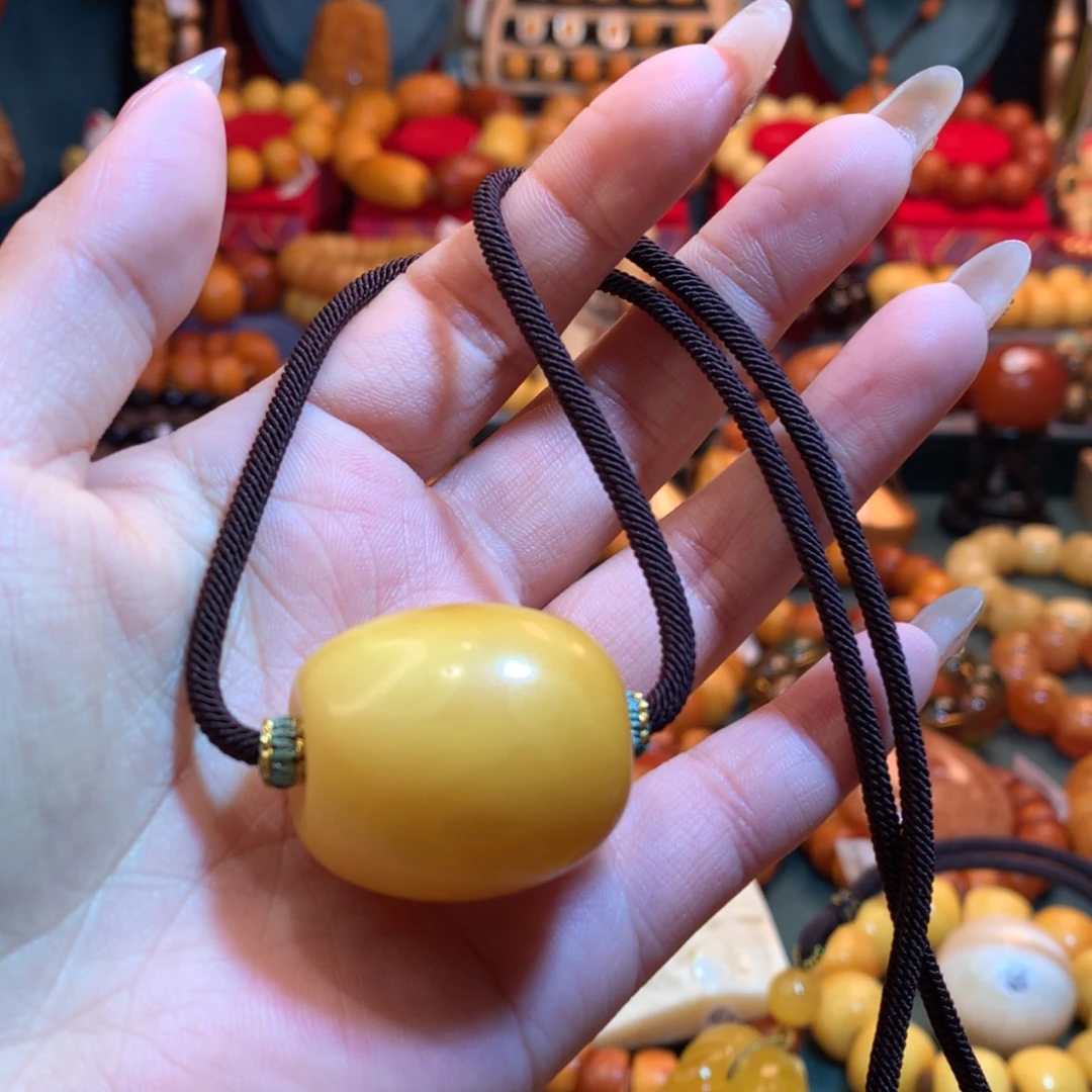 【闪购商品】蜜蜡吊坠(赠链)未镶嵌