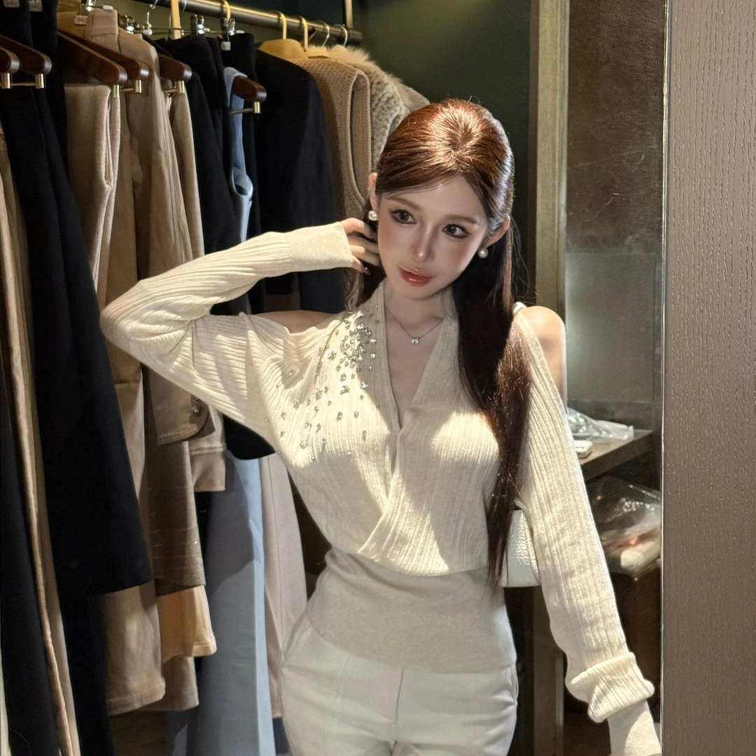 “碎闪星河”设计感重工烫钻百搭上衣INS风简约百搭微喇裤两件套