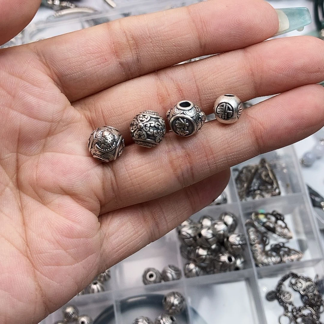 翡翠吊坠(赠链)未镶嵌臭****啦