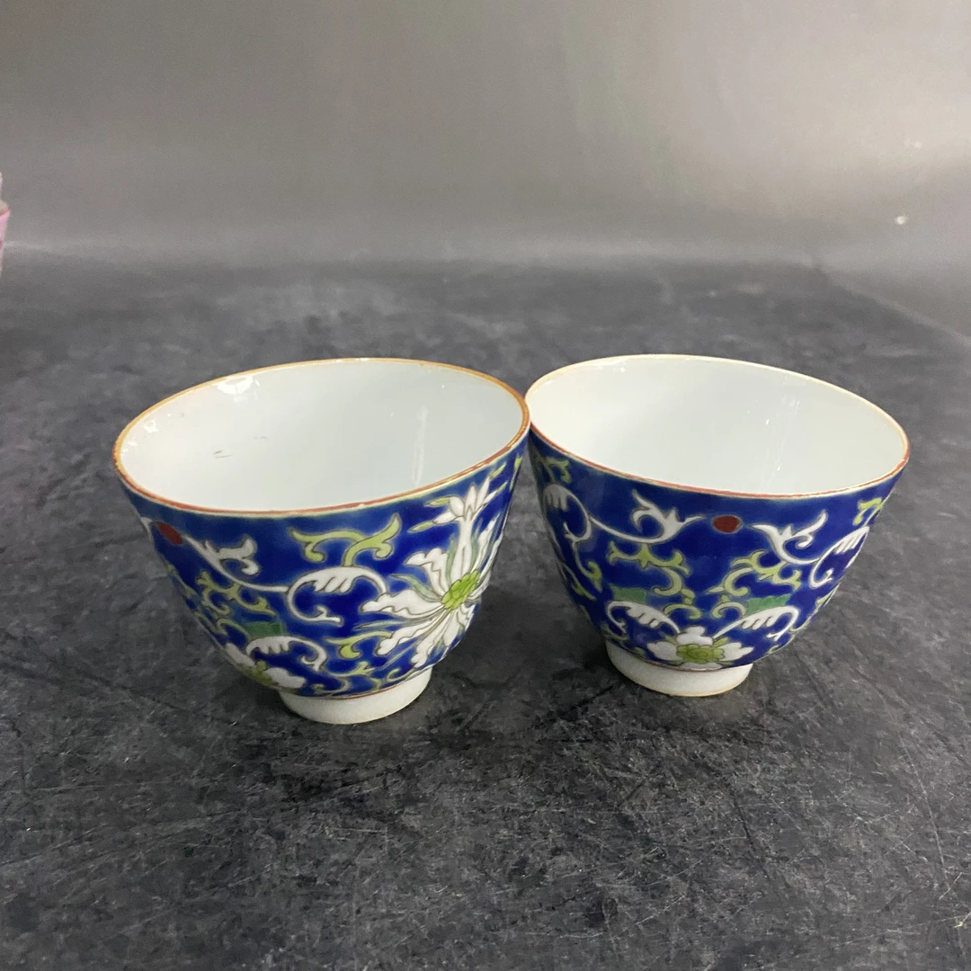 1002 蓝釉宝相花一对