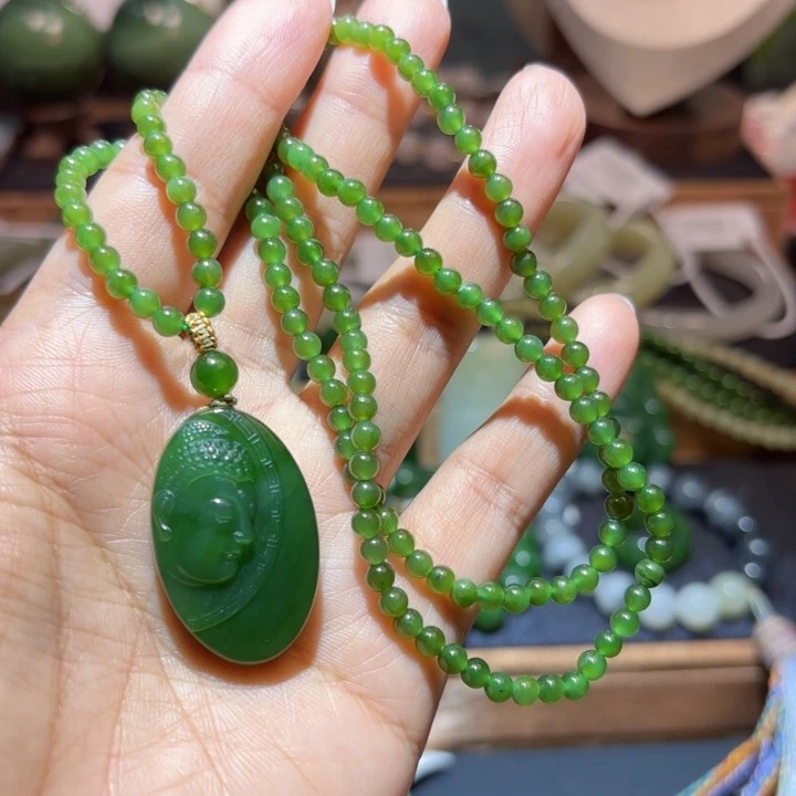 和田玉未镶嵌颈饰