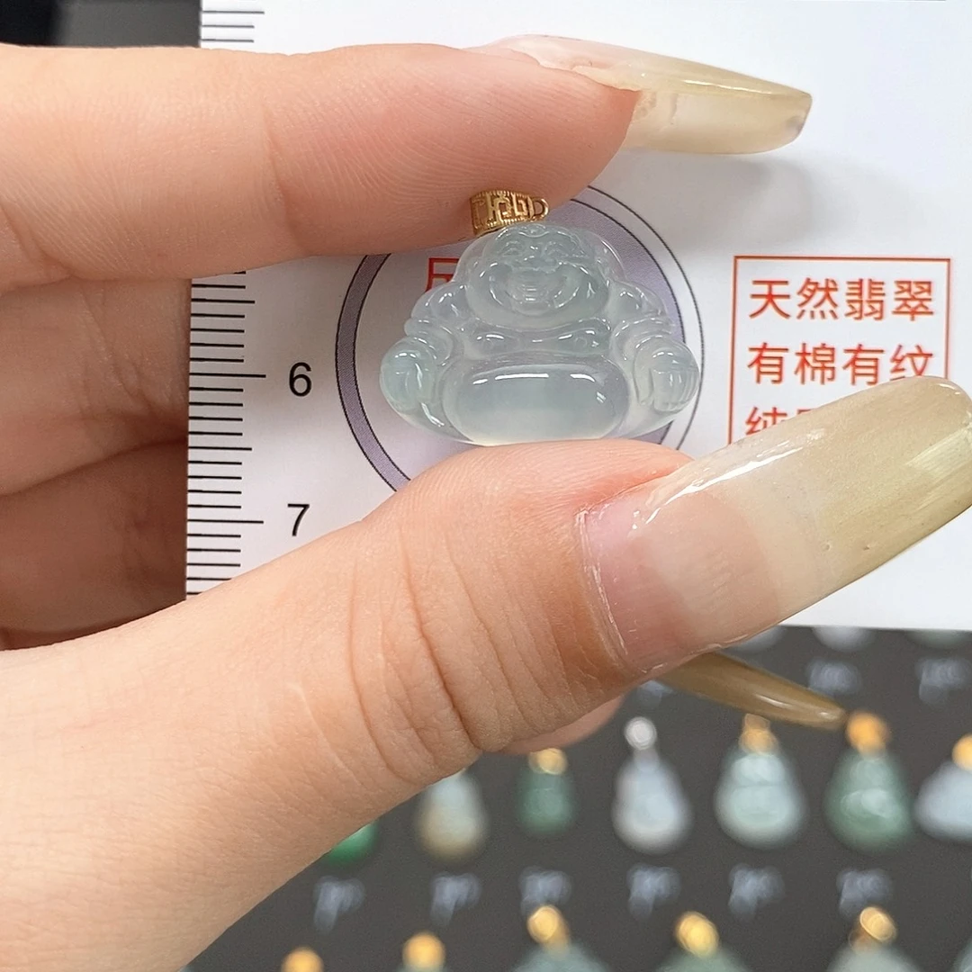 颈饰18K金镶嵌翡翠