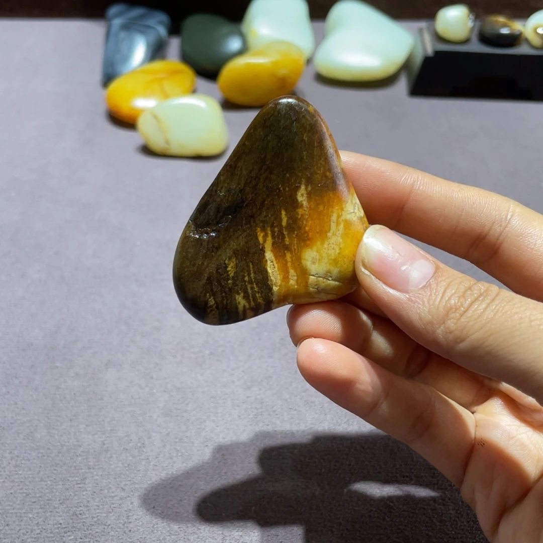 和田玉（糖玉）未镶嵌挂件51.2