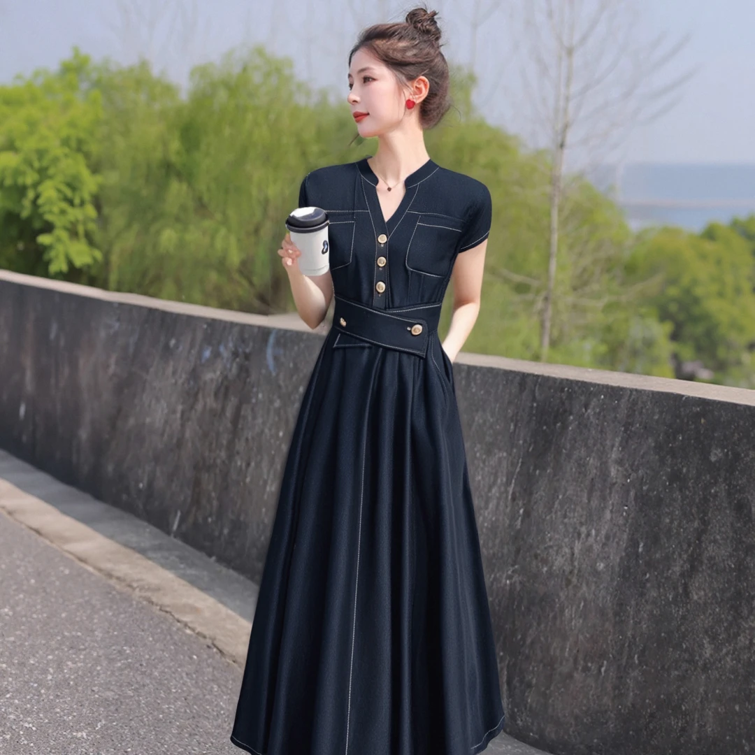 A法式复古连衣裙女2025夏新款收腰显瘦气质通勤修身长裙子D1833