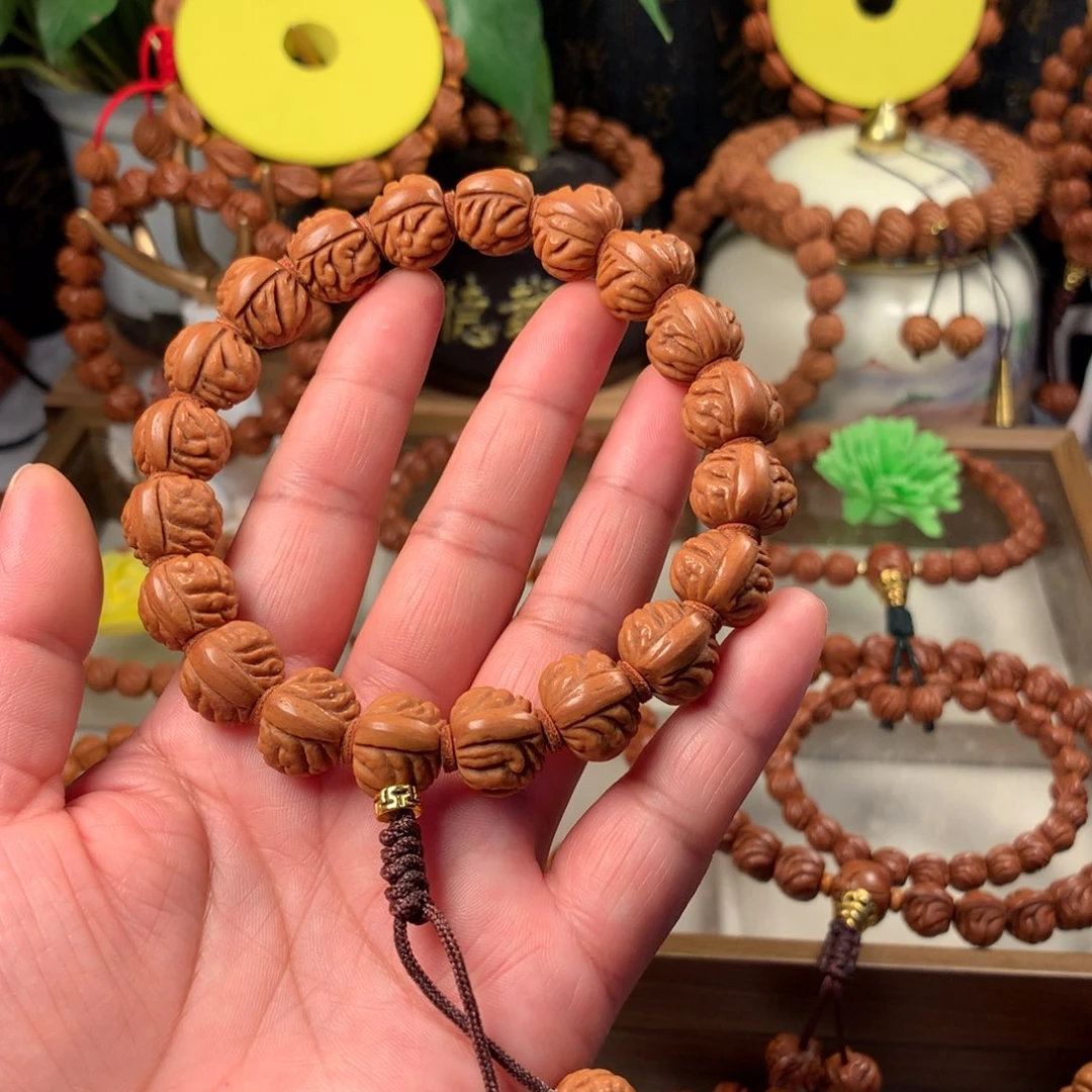 吊坠桃核小金豆手持15