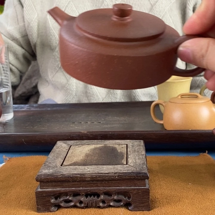 紫砂茶壶红降坡110左右的容量