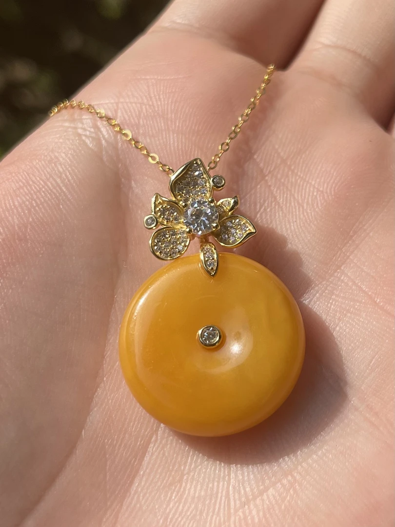 天然银镶镀金平安扣蜜蜡吊坠