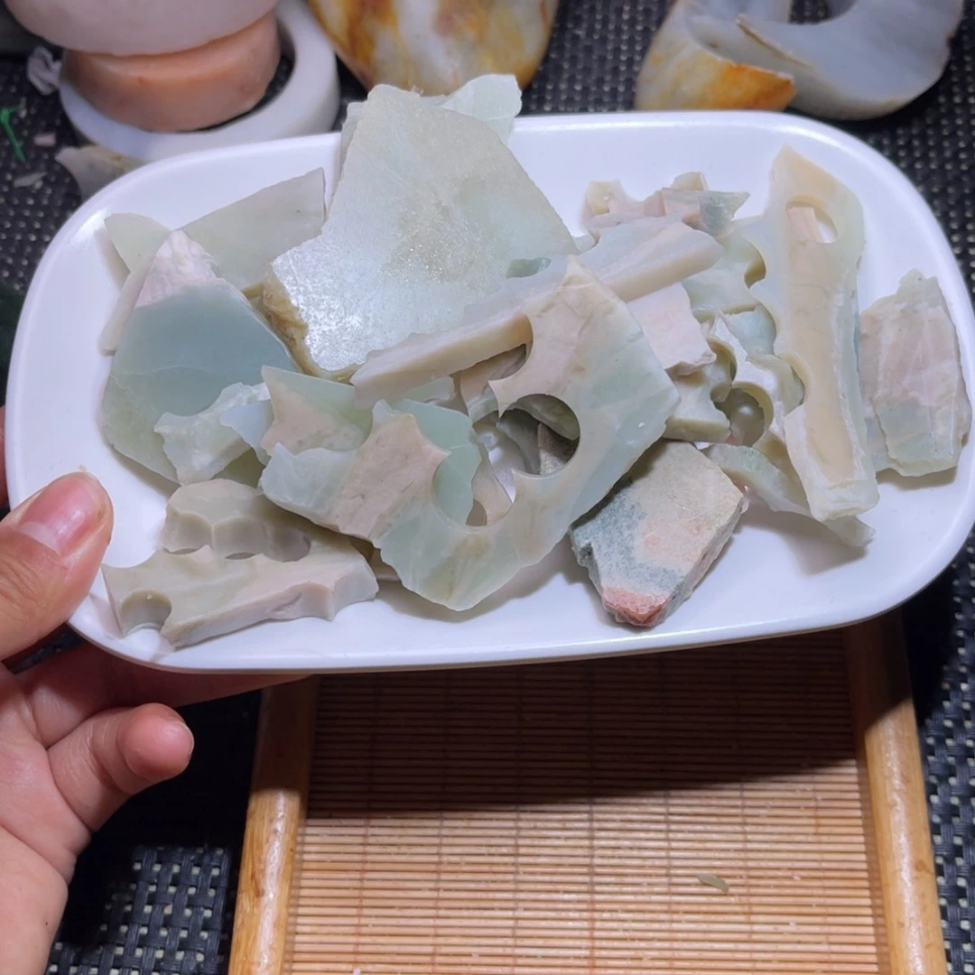 未镶嵌和田玉（糖玉）车挂