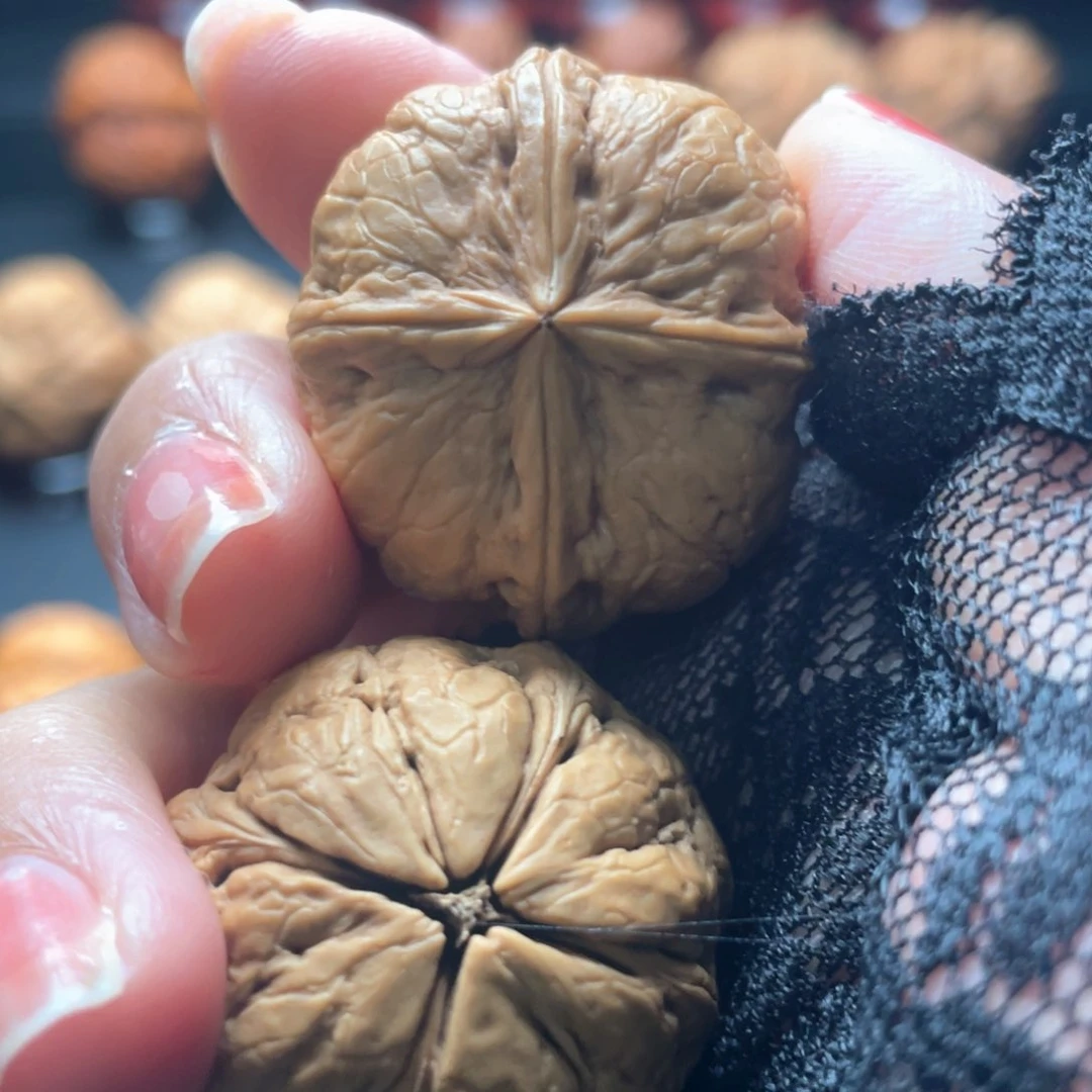 文玩核桃把件…………