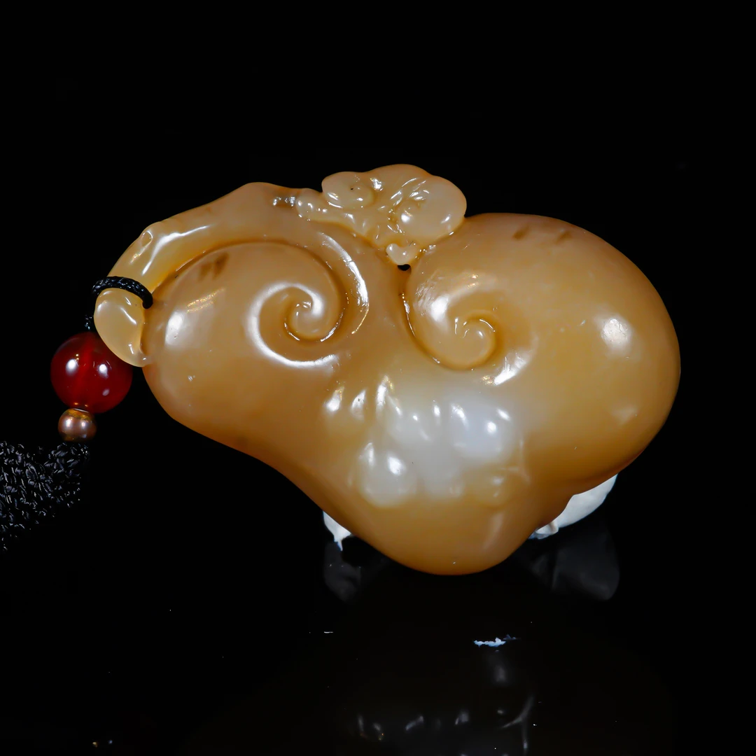 LOT.015和田玉灵芝佩/X1540