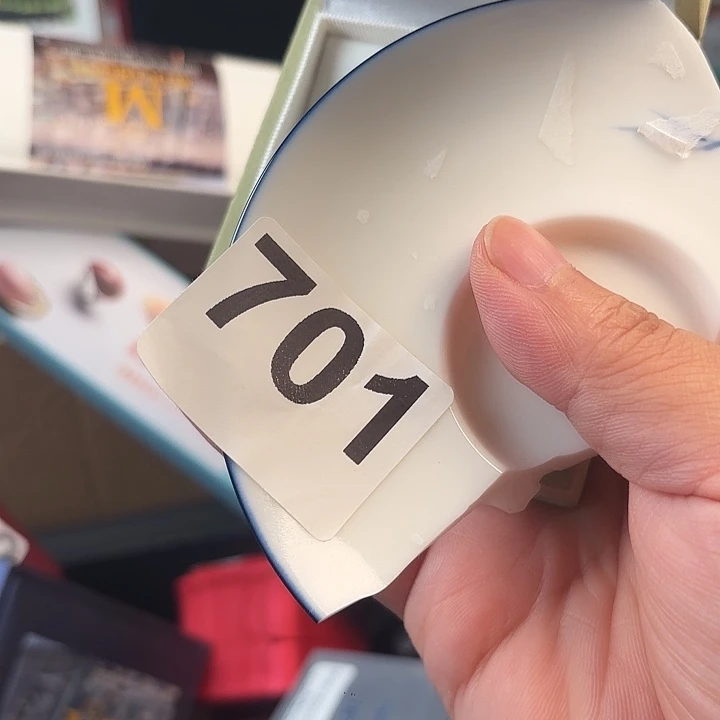 11111。              無*
