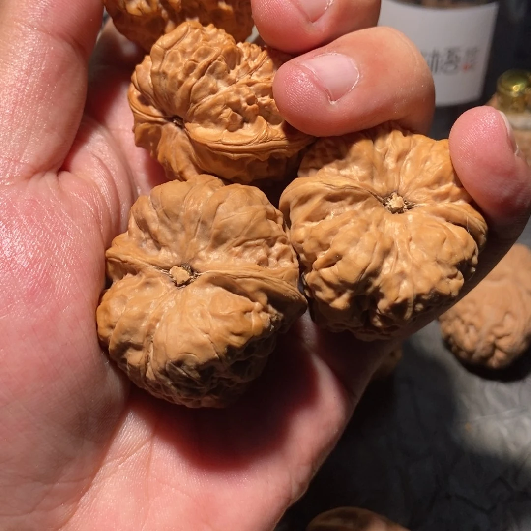 核桃其他斯****?聚宝盆 蛤蟆头