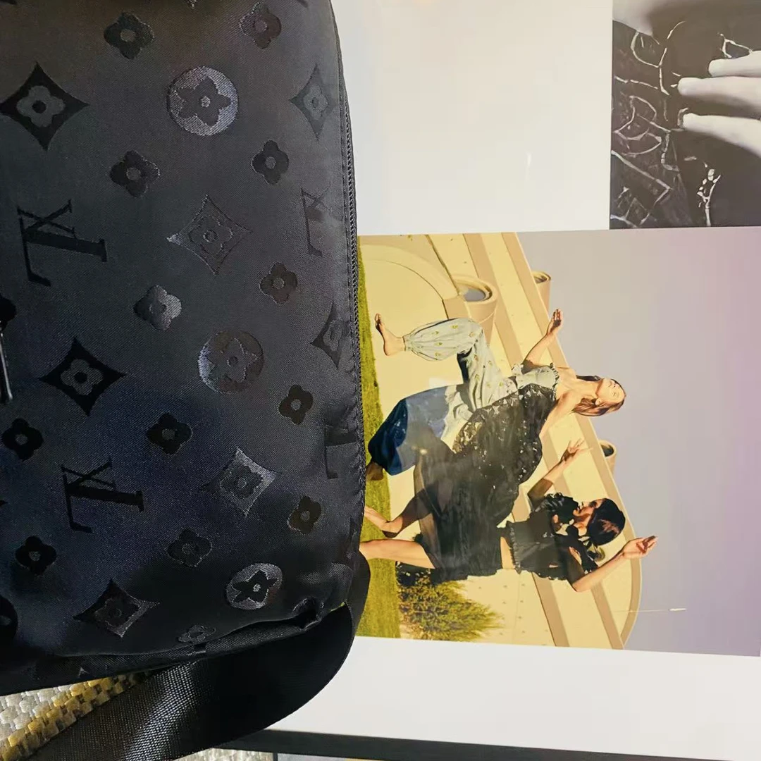 【双十一福利不支持退换】潮流时尚休闲单肩斜挎包女士