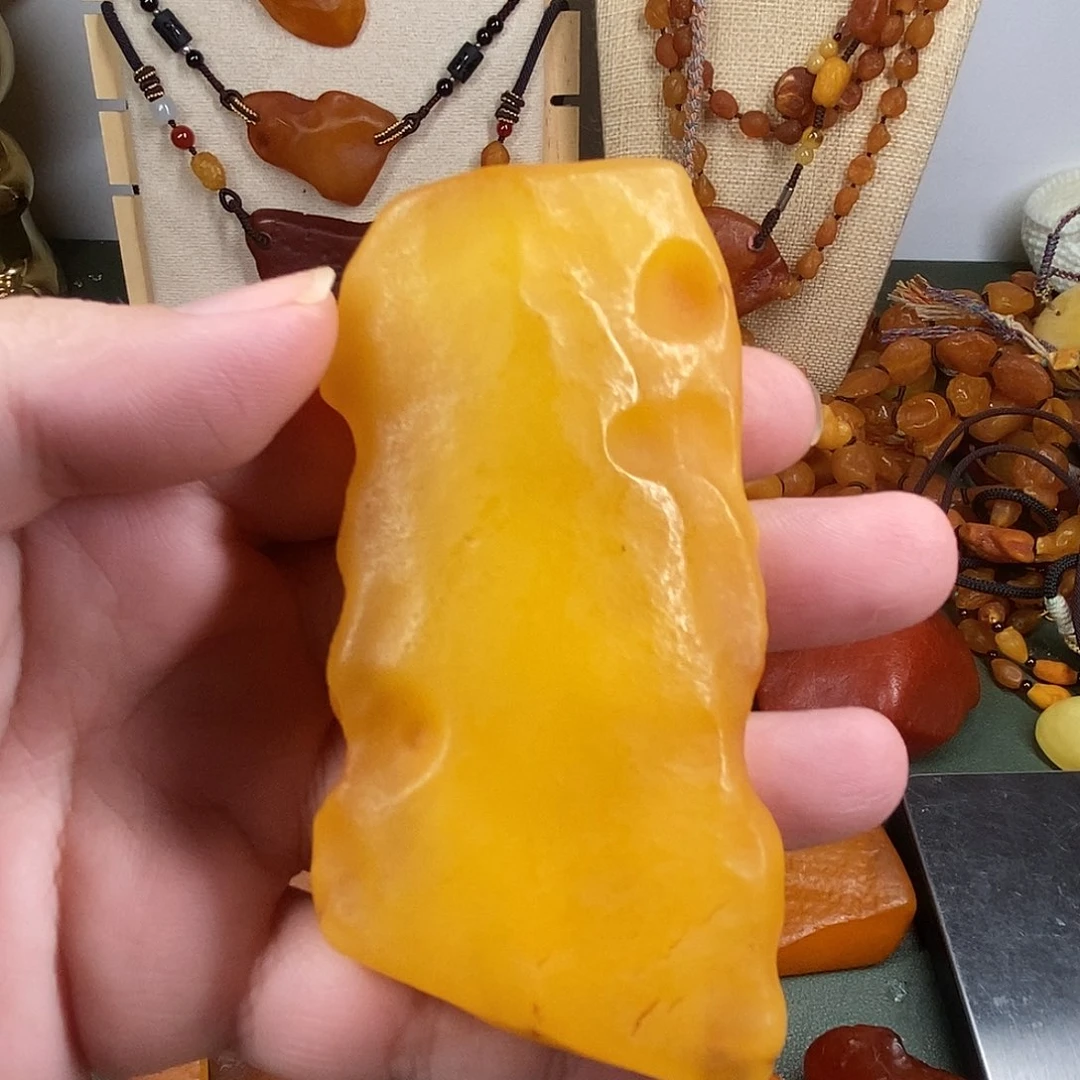 琥珀未镶嵌珠宝奇石