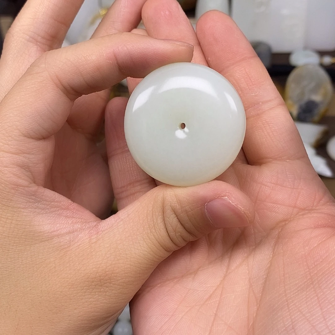 和田玉未镶嵌颈饰32