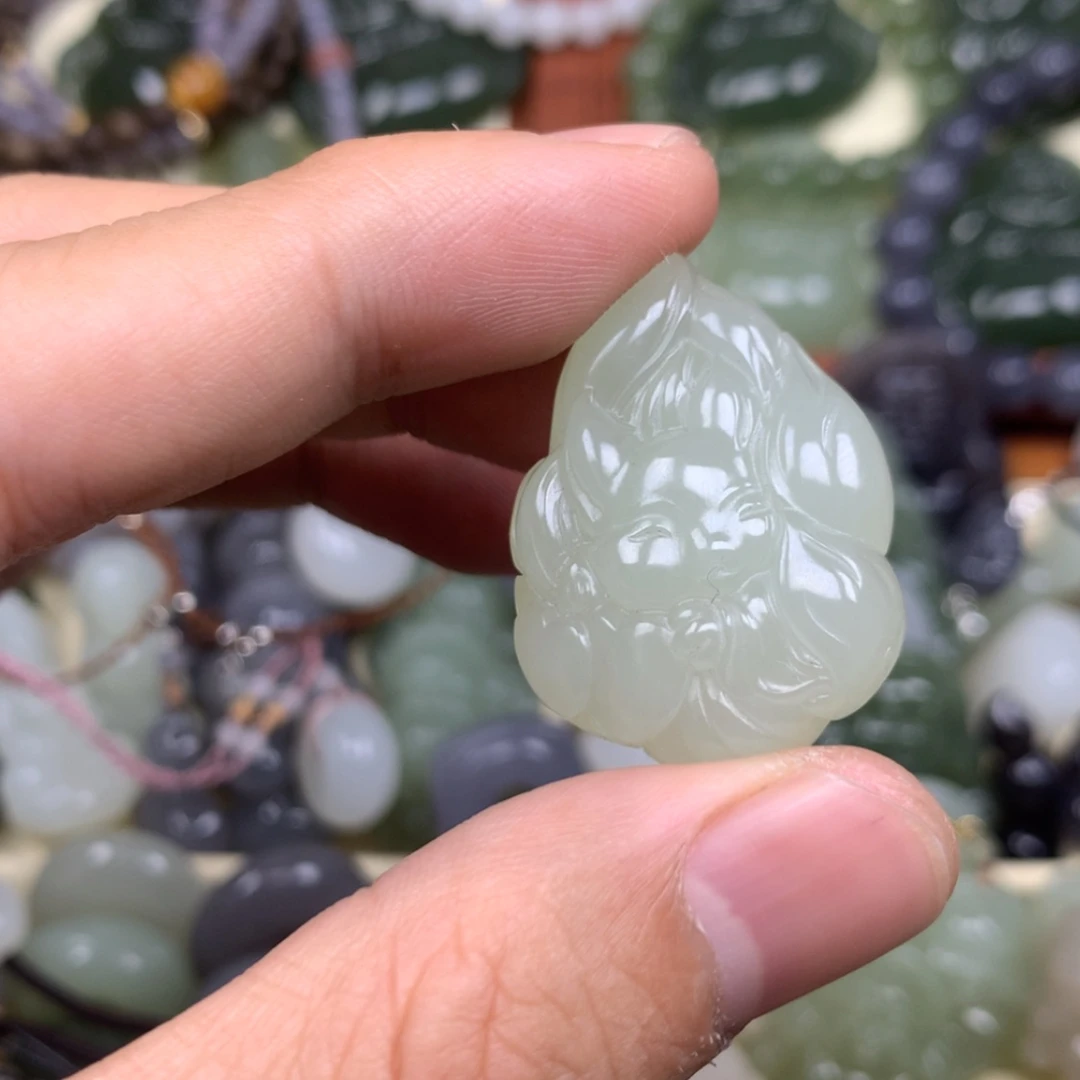 【闪购商品】颈饰未镶嵌和田玉