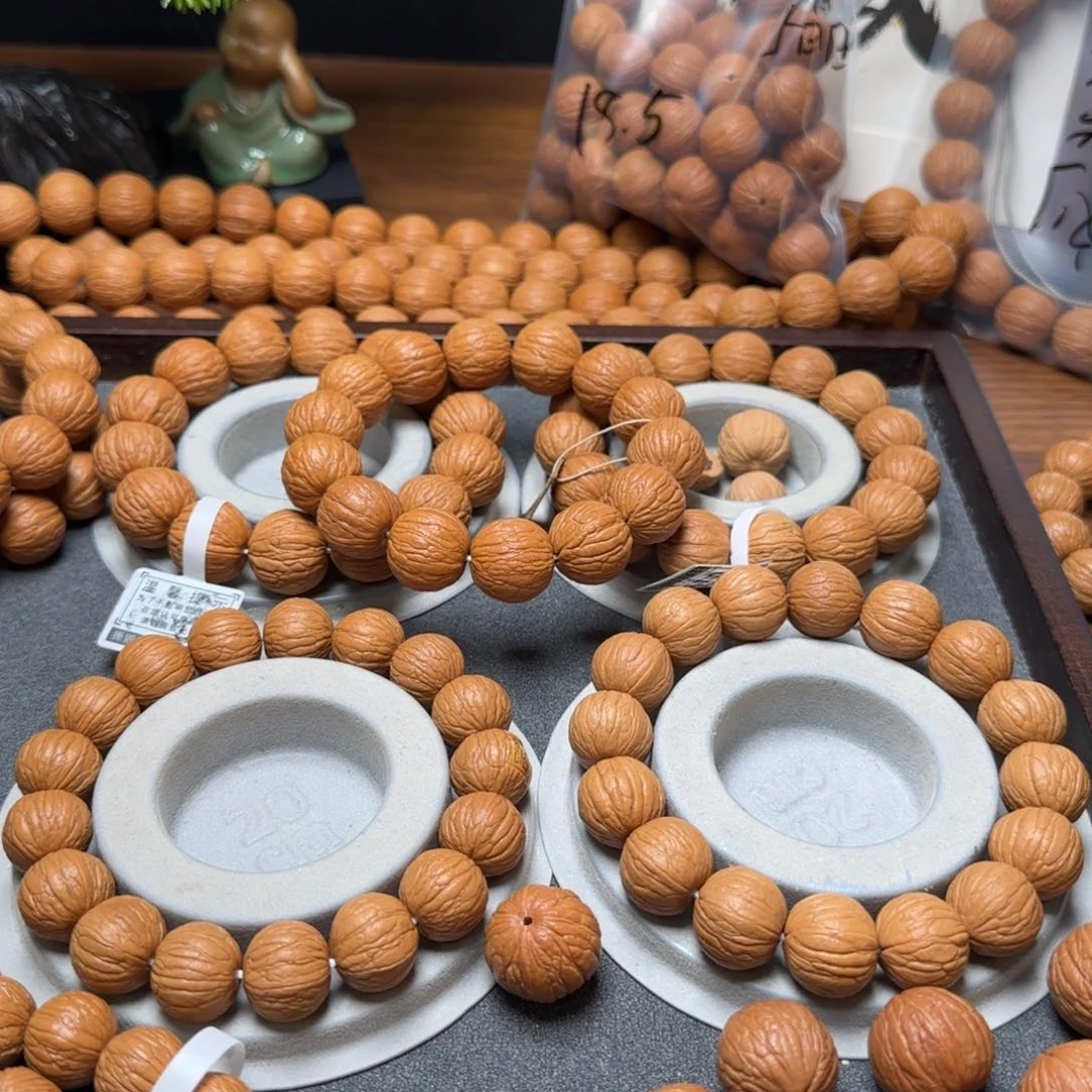 猴头核桃吊坠杨*哒19.8手持20颗