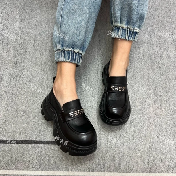 3218 纯皮厚底时尚简约百搭复古乐福女鞋