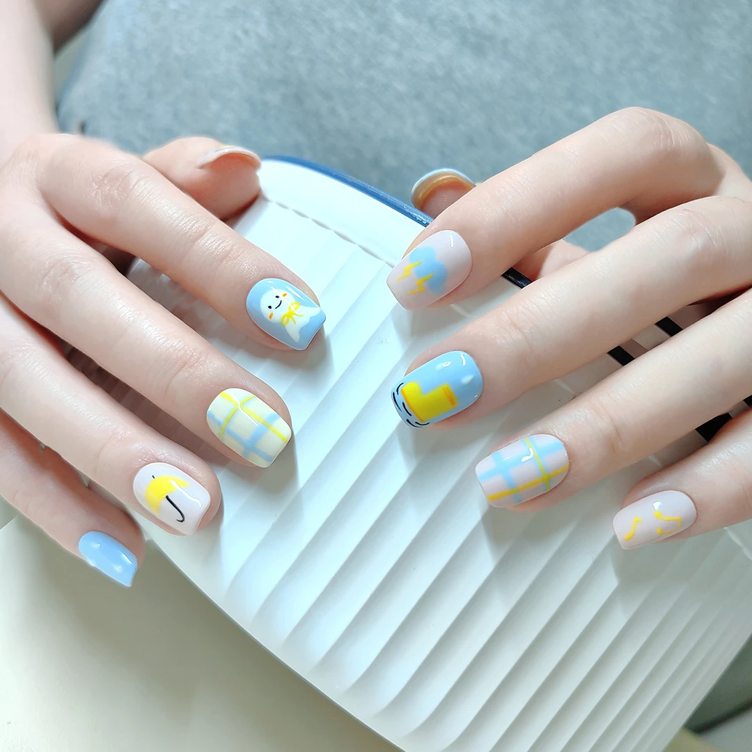 【下雨天●手绘微雕】纯手绘纯手工穿戴甲片爆闪钻裸色指甲贴