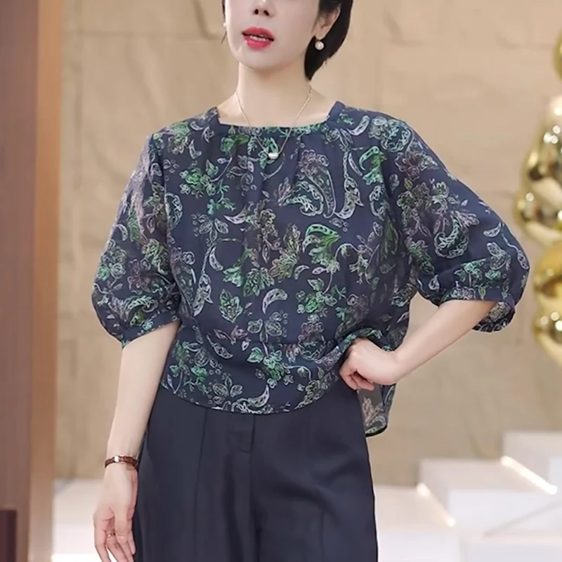 时尚减龄印花衬衫2025夏季新款女士宽松显瘦碎花别致小衫上衣