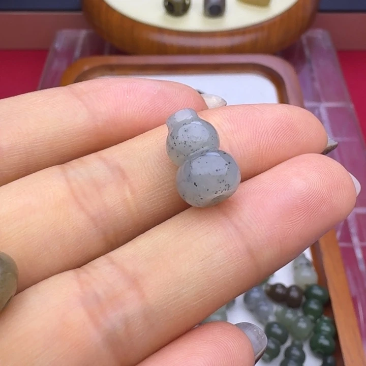 安***生和田玉（糖玉）未镶嵌车挂