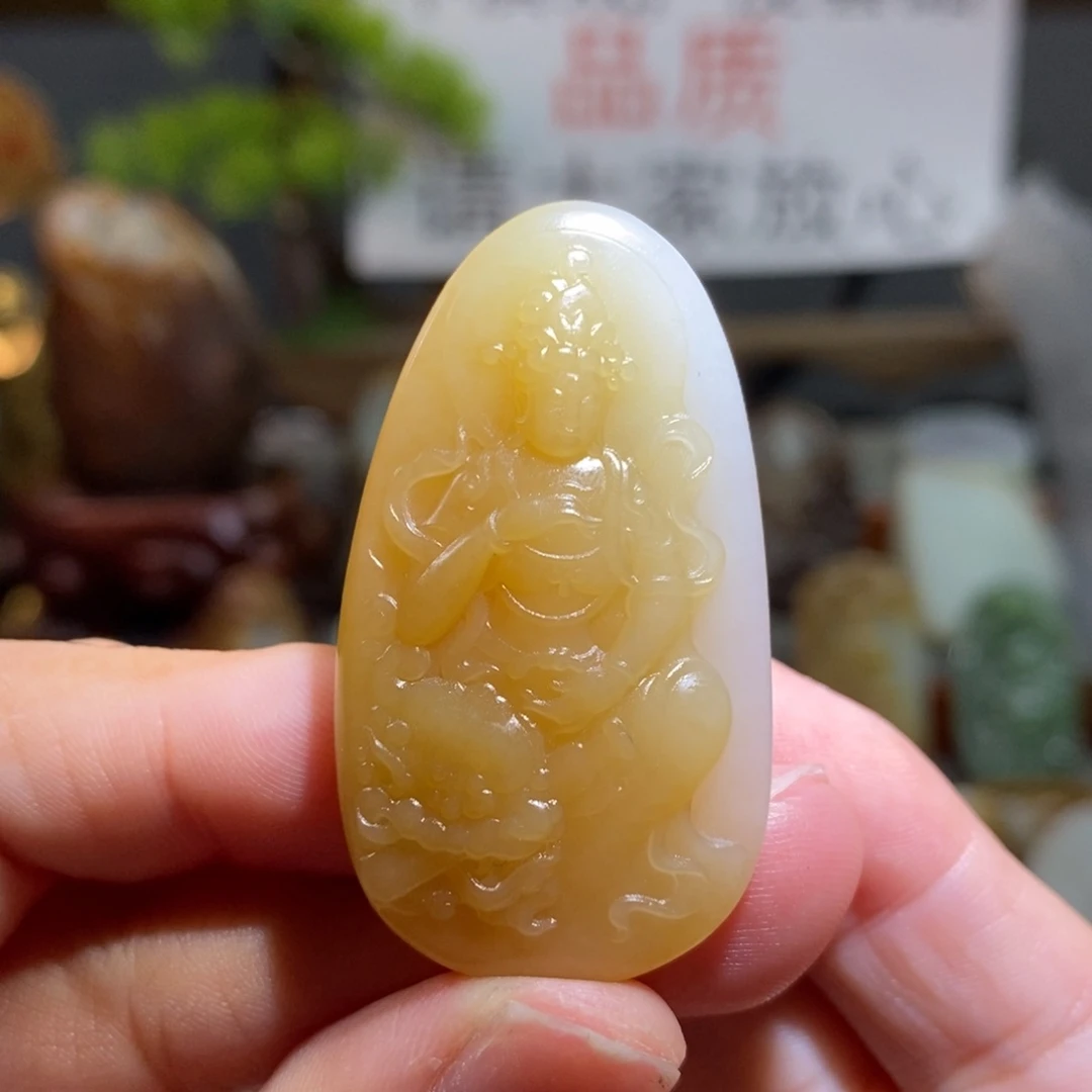 颈饰未镶嵌和田玉（糖玉）文殊菩萨