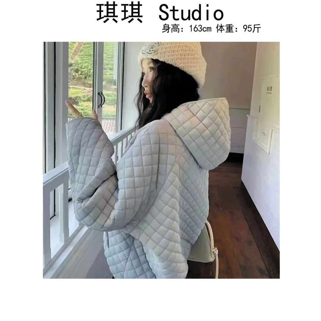 《琪琪家》秋冬季新款轻奢原创设计格子纹路连帽羽绒外套25137-B