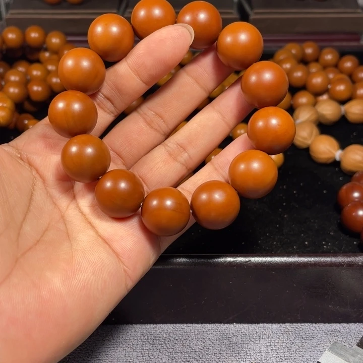 橄榄核吊坠1.78+树王精品