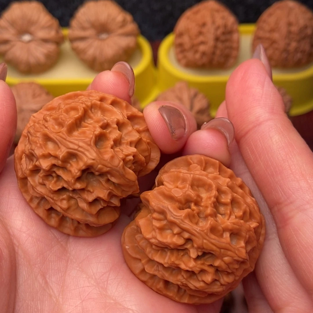 把件文玩核桃39原桩 苹果园