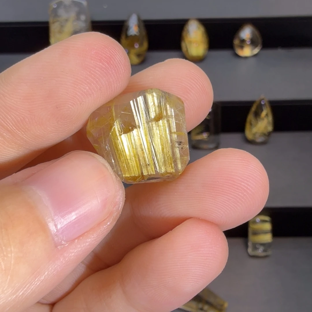 未镶嵌珠宝半成品水晶