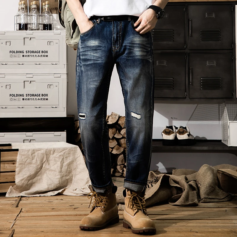 2025年早春新款美式复古破洞九分小直筒修身锥形赤耳丹宁牛仔裤男
