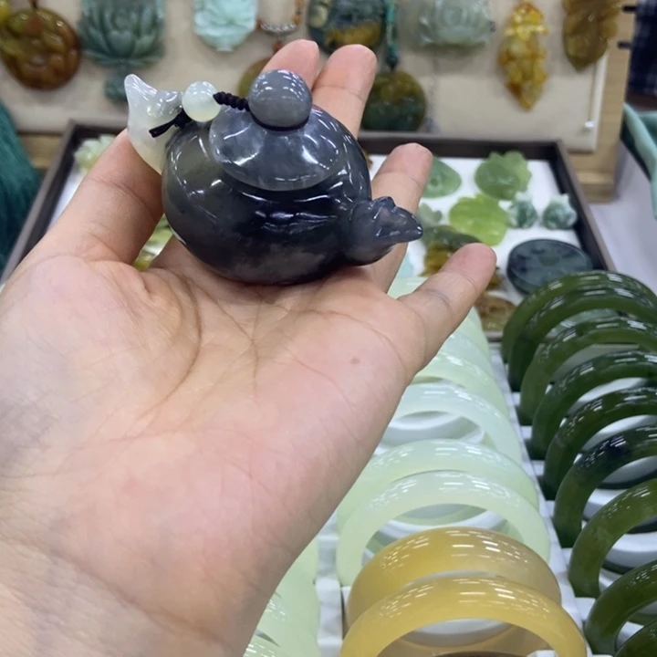 岫玉未镶嵌岫玉圆镯